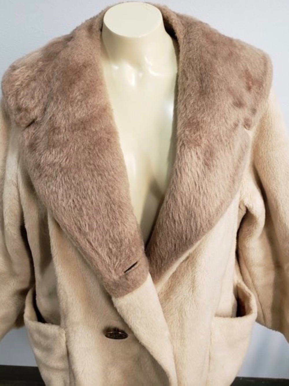 Women's Jacket Tan Fur